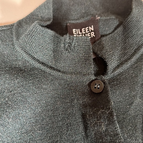 Women’s Eileen Fisher Italian Yarn Cardigan Button Up Sweater Green sz M - Picture 3 of 6
